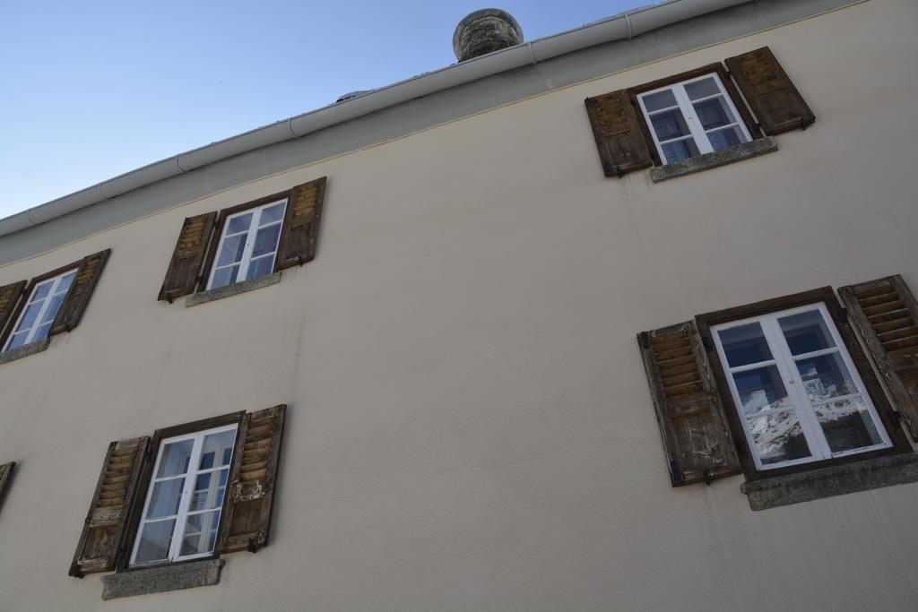 Studios Du Valsorey Bourg-Saint-Pierre Exterior photo