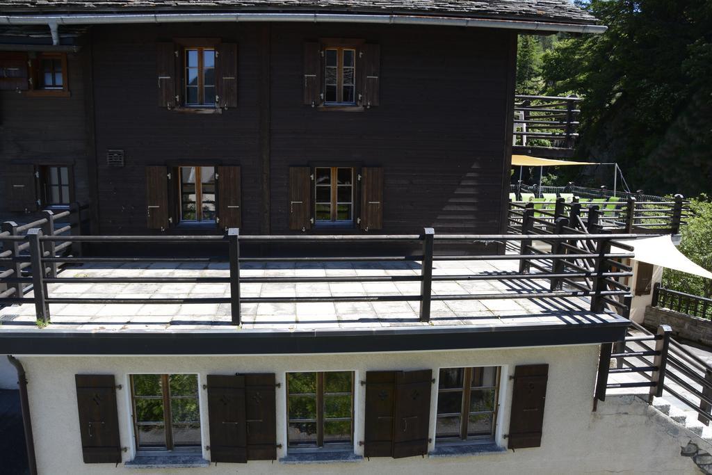 Studios Du Valsorey Bourg-Saint-Pierre Exterior photo